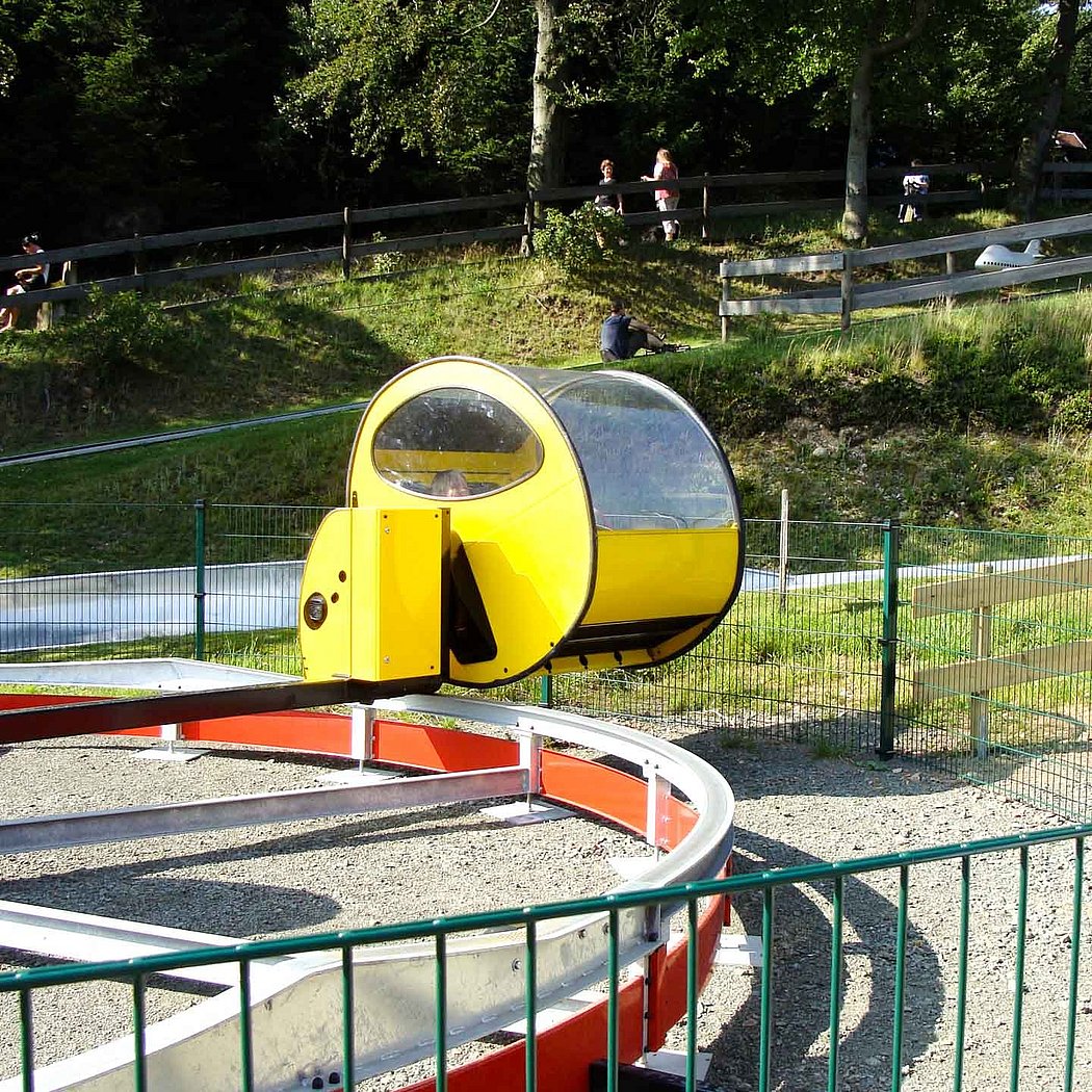 Luna-Loop Looping Inselsberg Funpark Freizeitpark Thüringen